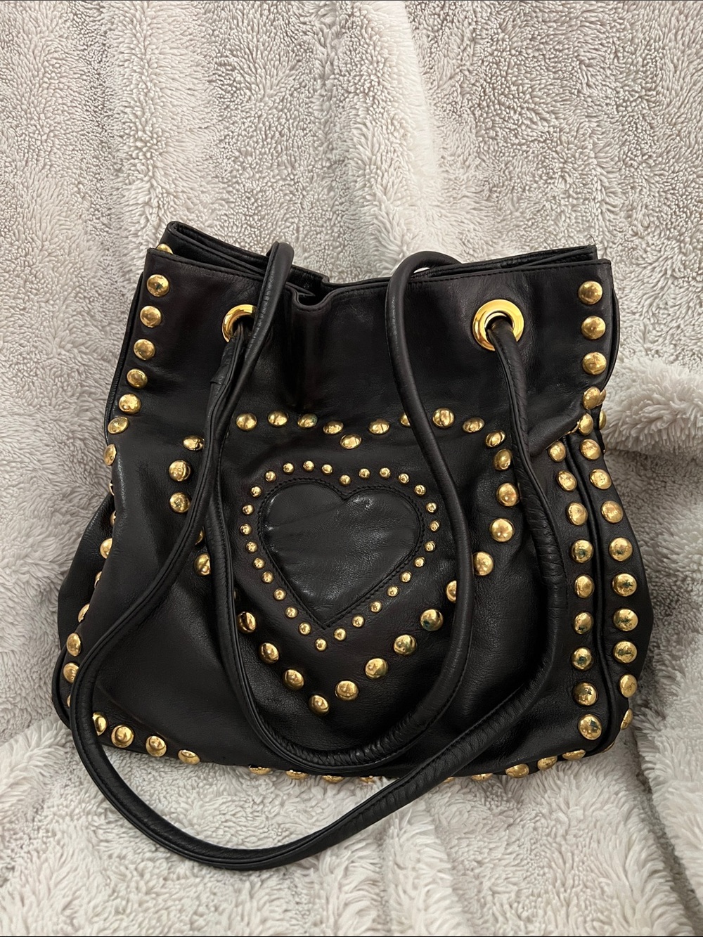 Moschino redwall ( centopercento) leather studded tote